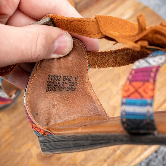 MINNETONKA Maui Arizona Print Fringe Suede Sandal 71302 Wo's 6 Brown & Multi - Picture 4 of 5